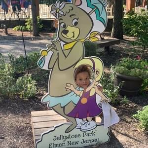 Meet your Posher, Nichol